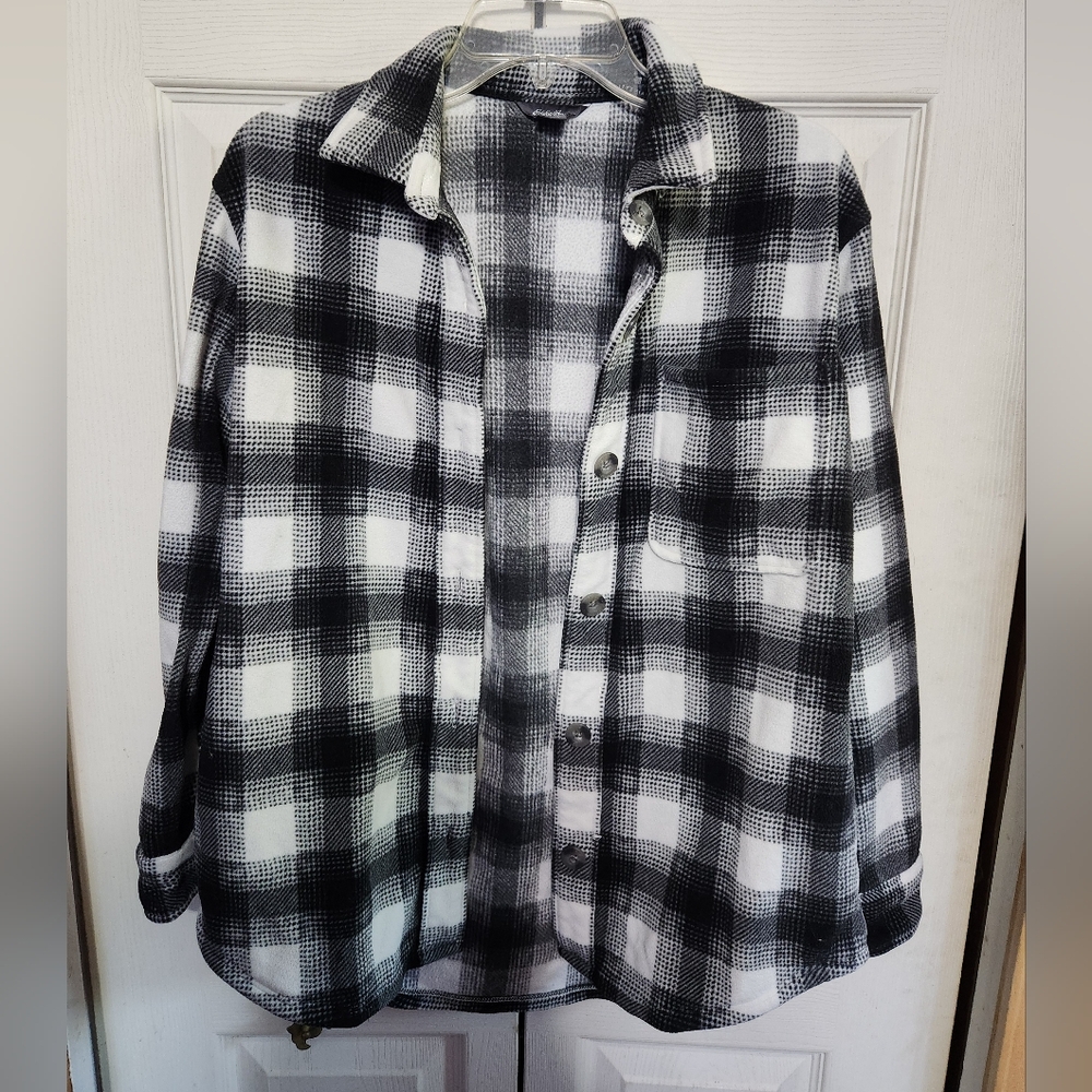 Womens Eddie Bauer Black and White Plaid Button-Up Shirt - Picture 1 of 9